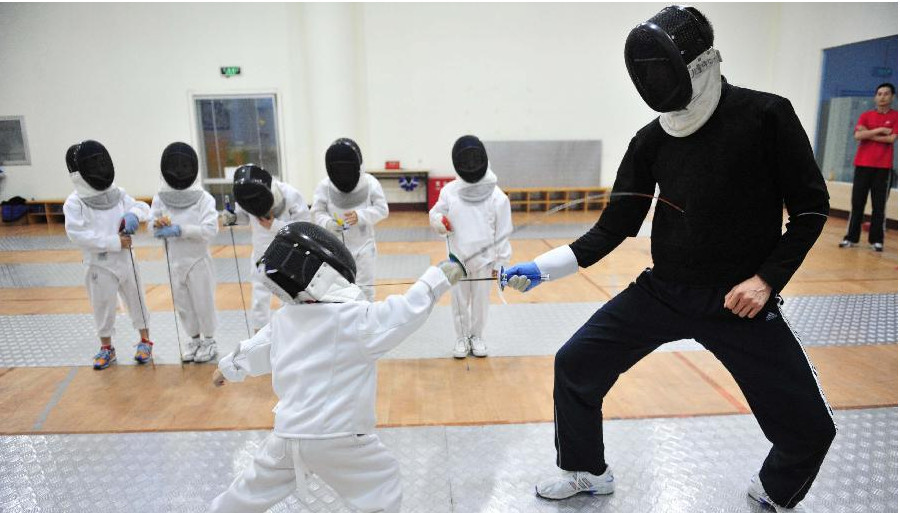 6-12岁儿童班击剑课程 6-12岁儿童班击剑课程